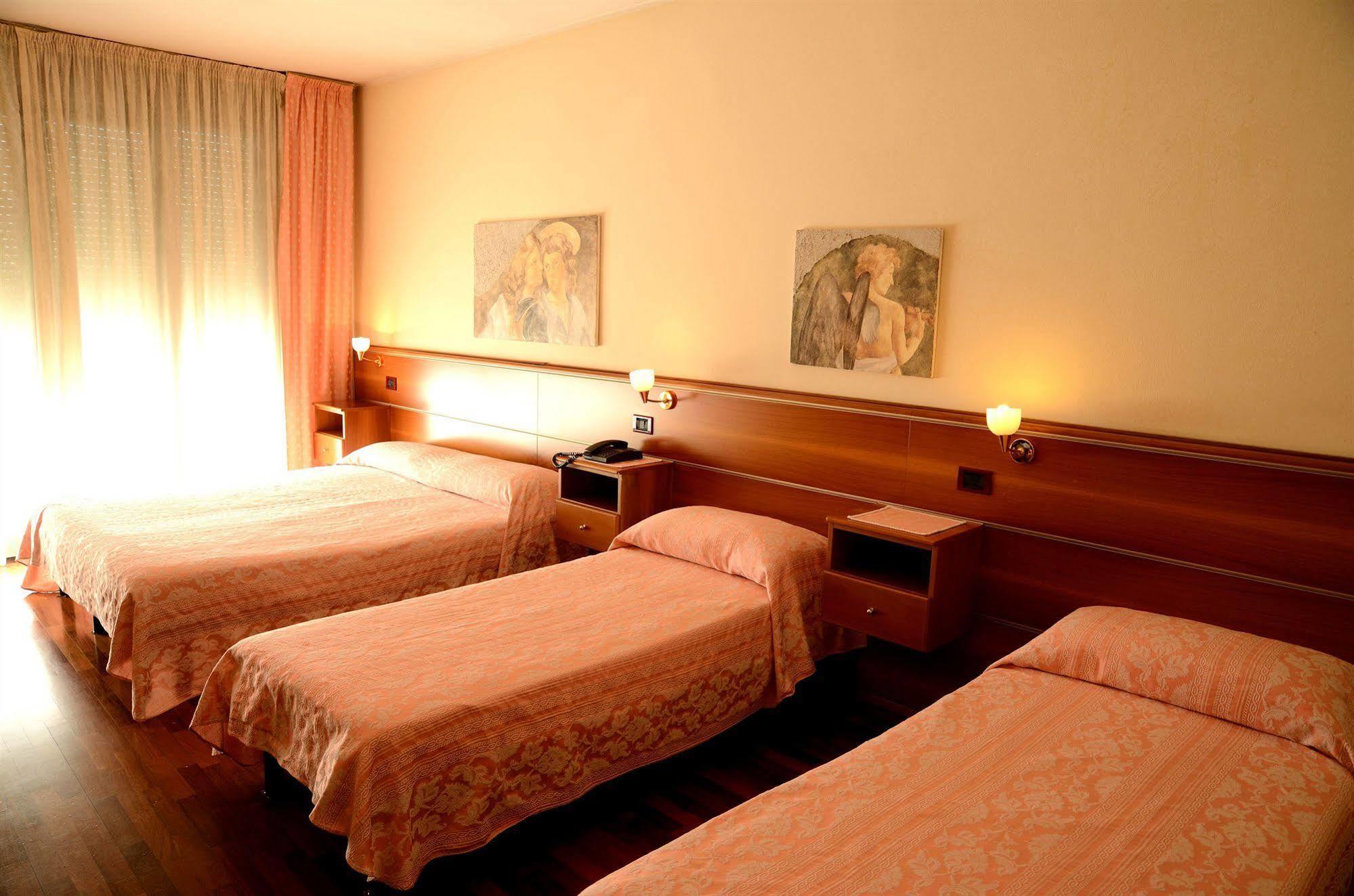 Hotel Da Franco Nogarole Rocca Exterior foto